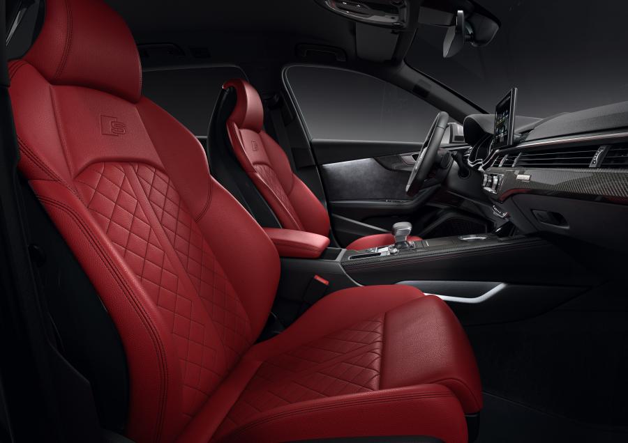 Интерьер Audi S4 Avant TDI (B9) 2020 года  (WW) (фото 33 из 40)